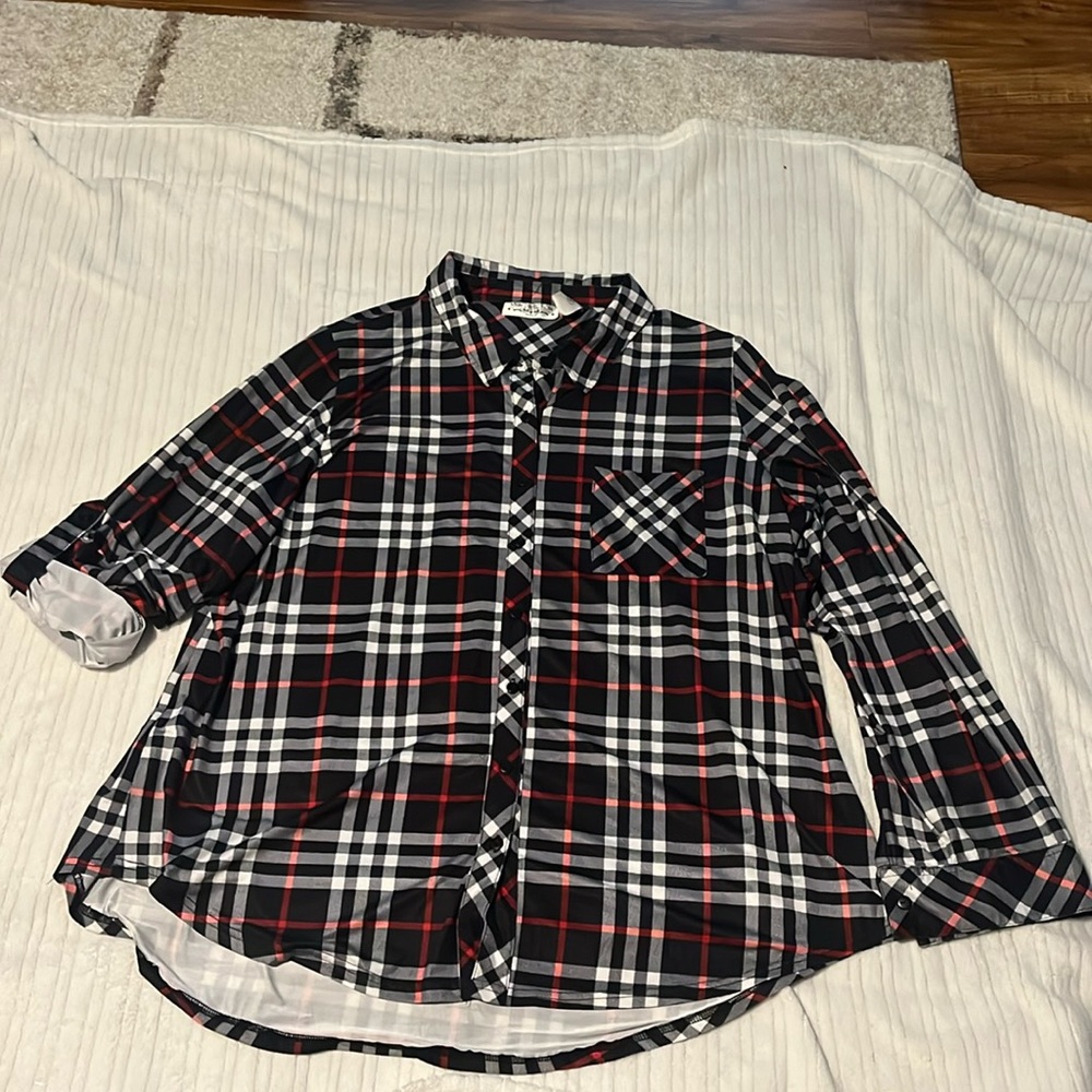 New Direction woman.  Size 3x dress shirt
